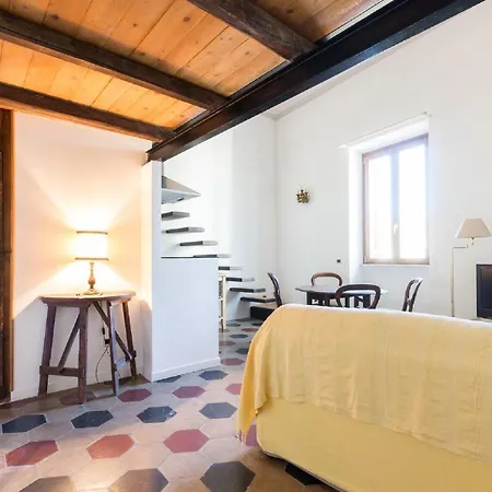 Apartment Sunny Navona Square