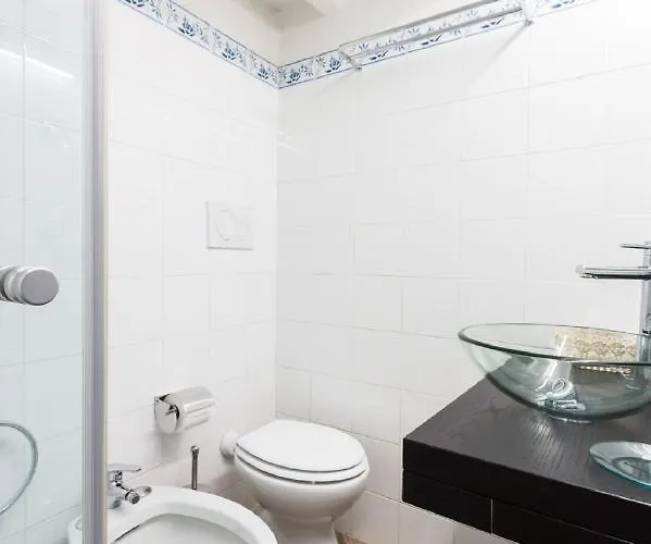 Sunny Navona Square Apartman *
